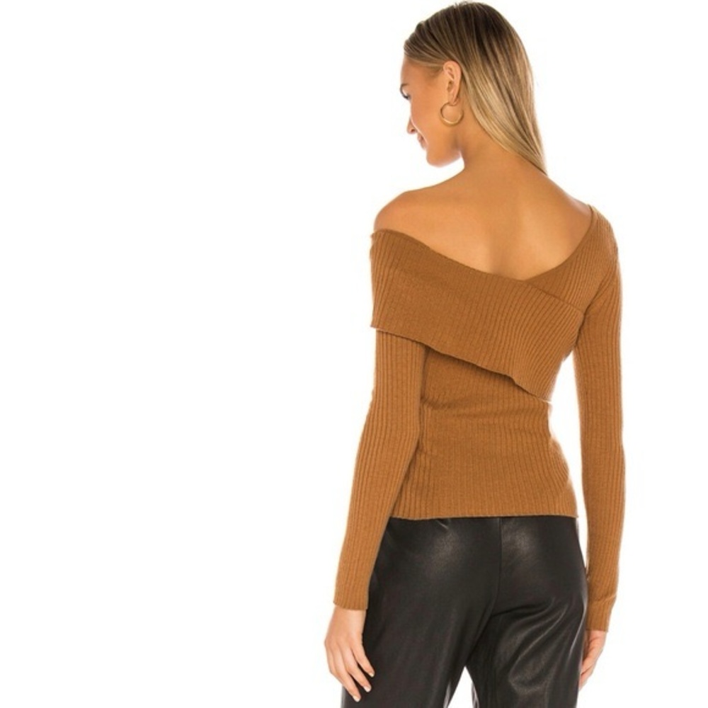 Lovers + Friends Tan Off-the-Shoulder Sweater Small - Picture 2 of 5
